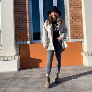 Meet your Posher, Kelsey